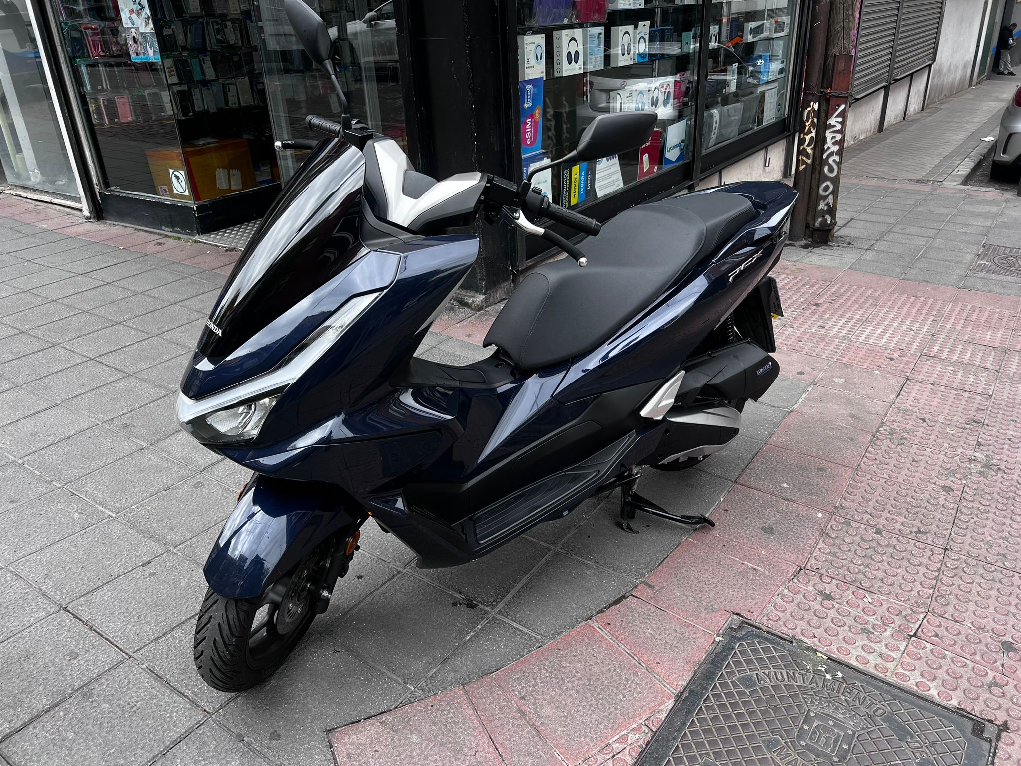 HONDA PCX 125 - 2025 - Imagen 2
